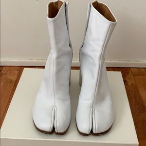 Maison Martin Margiela White Tabi boots
